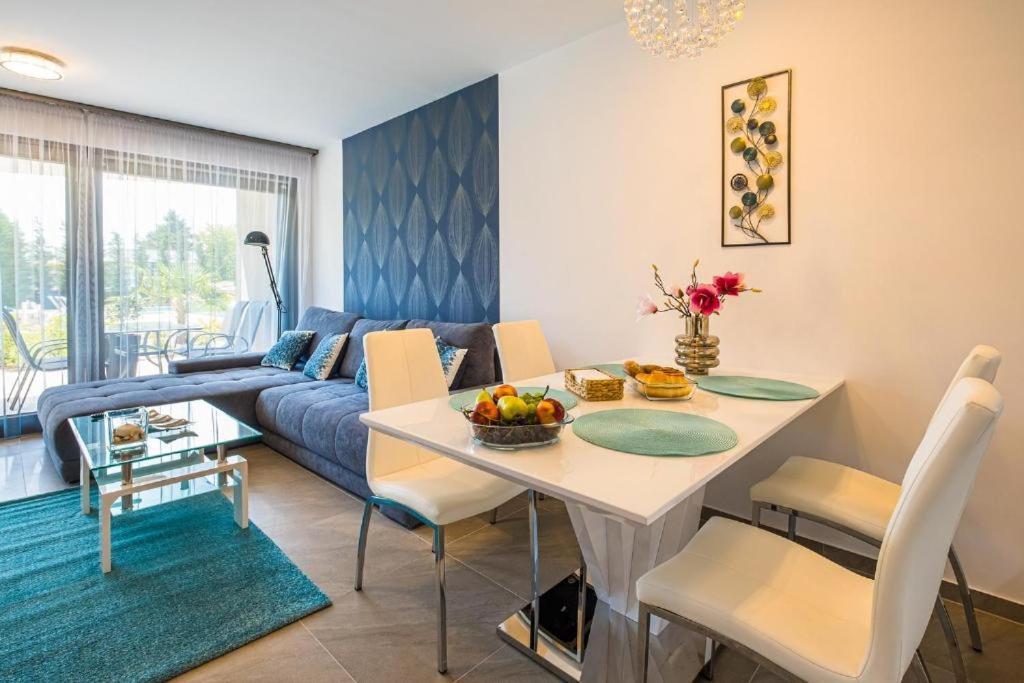 Fuered Luxury Apartman With Private Pool Балатонфюред Экстерьер фото